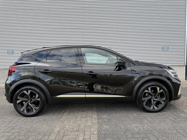 Renault Captur 1.6 E-Tech full hybrid 145 E-Tech engineered | NL Auto | Groot Navi scherm | Dode hoek detectie | LM 18 inch | Trekhaak | Luxe uitvoering