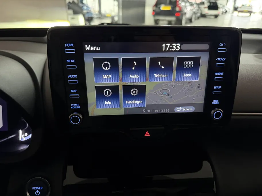 Toyota Yaris Cross 1.5 Hybrid Executive Automaat | Trekhaak | Panoramadak | Apple Carplay/Android Auto | Stoelverwarming