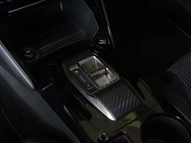Peugeot e-208 EV GT 50 kWh