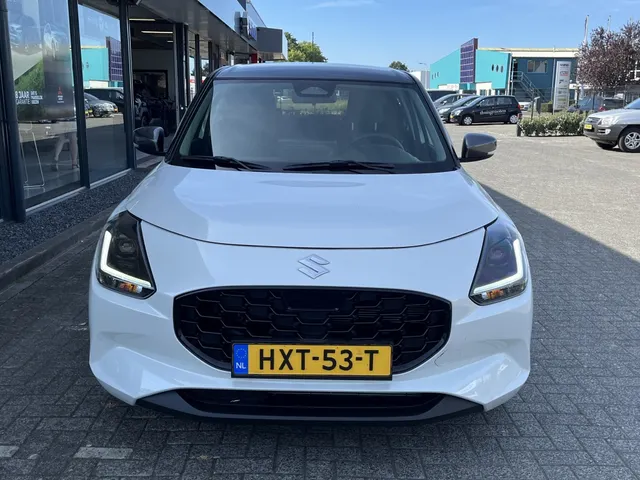 Suzuki Swift 1.2 Style Smart Hybrid