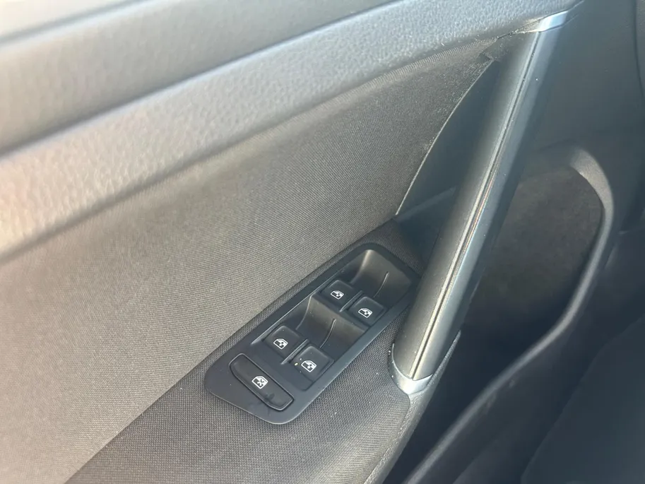 Volkswagen Golf 1.0 TSI Comfortline | Automaat | Carplay | keyless| Cruise | Camera |
