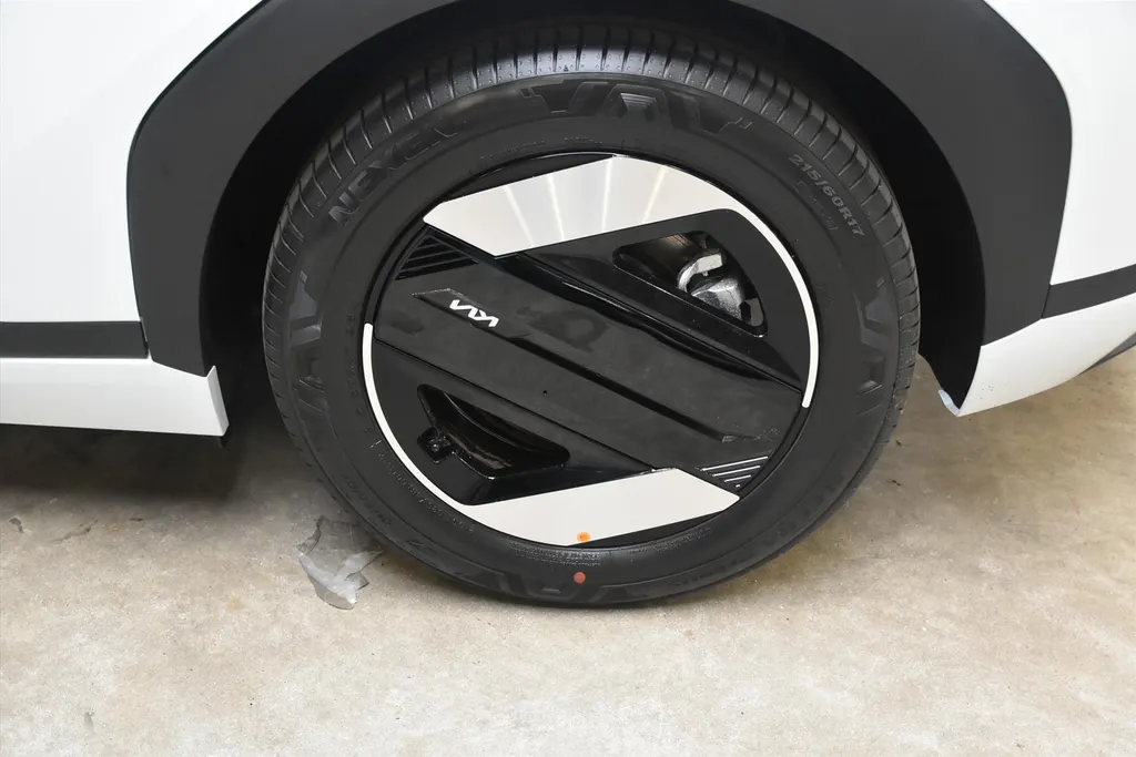 Kia EV4 81,4 kWh 204PK Air