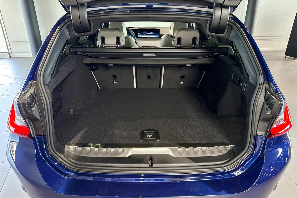 BMW 3 Serie Touring 330e M Sport Edition