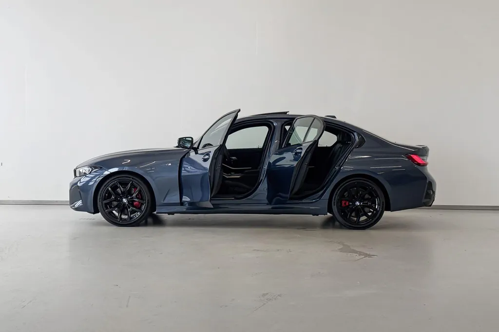 BMW 3 Serie Sedan 318i M Sportpakket Pro