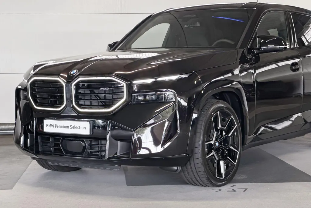 BMW XM PHEV 50e 30 kWh
