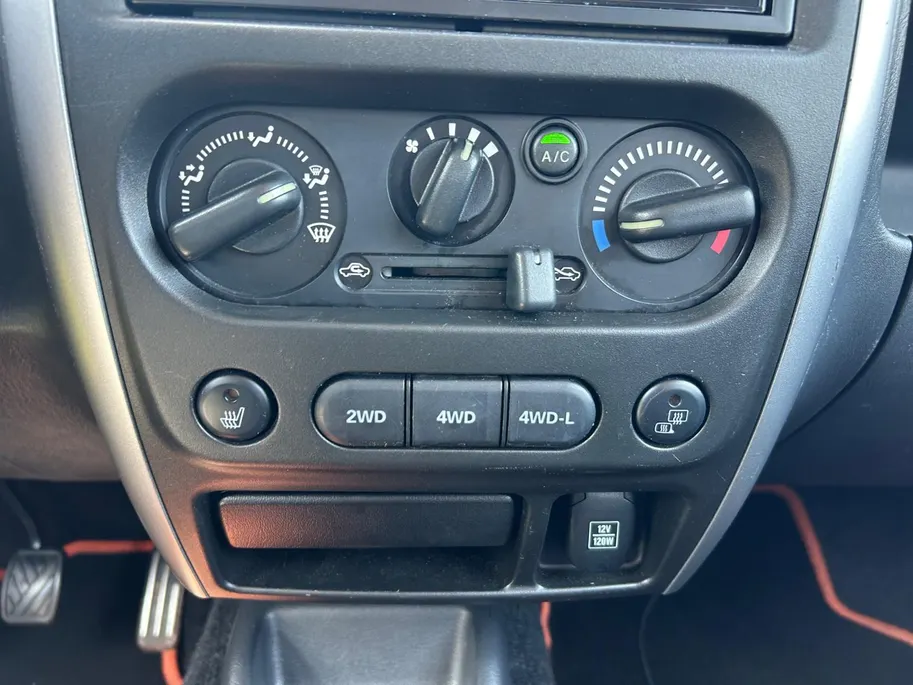 Suzuki Jimny 1.3 Exclusive |4WD| Airco| stoelverwarming| 12 maanden Bovag Garantie|