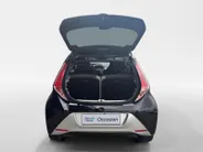 Toyota Aygo 1.0 VVT-i x-play | Airco | Achteruitrijcamera | Apple carplay / Android auto |