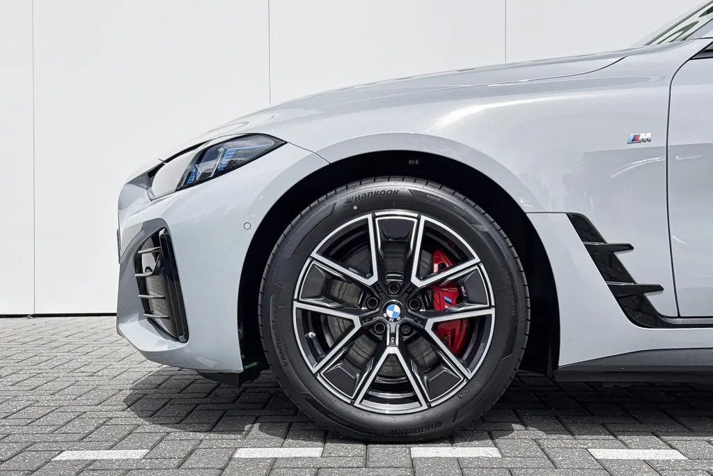 BMW i4 M60