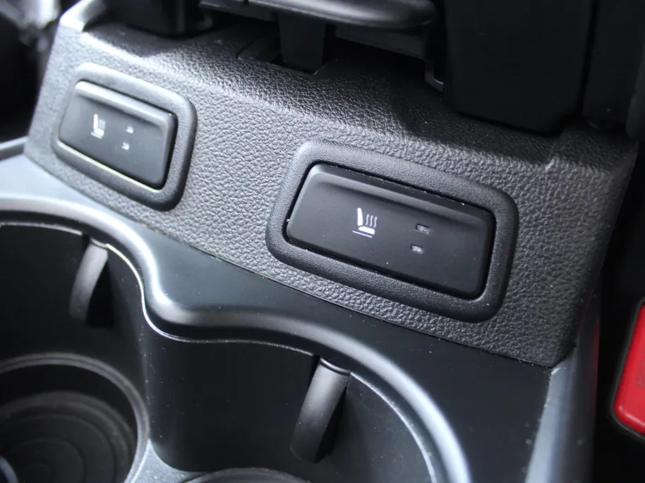 Renault Kadjar 1.3 TCe Black Edition | Trekhaak | Camera | Stoel-/voorruitverwarming | 19' LM | Navi | Clima | Bose Audio | Keyless | Dodehoek detectie | LED | BTW Auto |