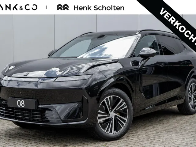 Lynk & Co 08