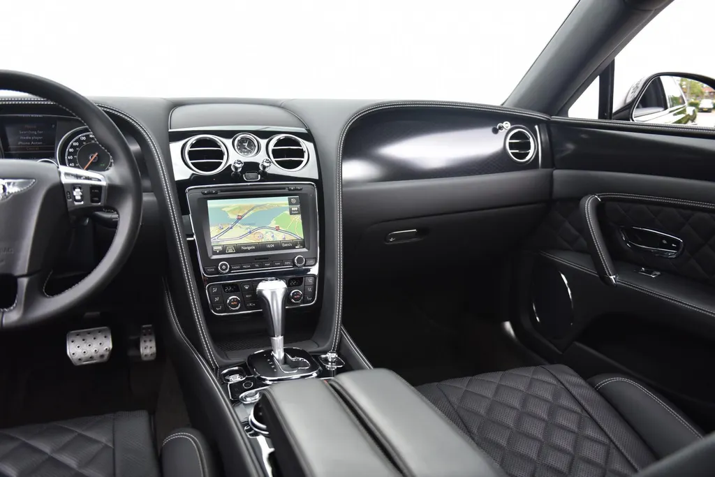 Bentley Flying Spur 6.0 W12 S