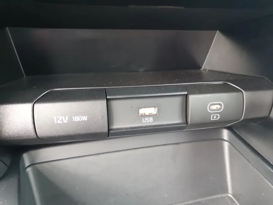 Kia Ceed Sportswagon 1.0T ComfortLine | Navigatie | Camera | Climate control | Cruise control | Apple Carplay / Android Auto |