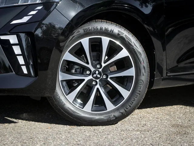 Mitsubishi Colt 1.0T MT Intense