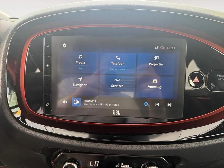 Toyota Aygo X 1.0 VVT-i MT Envy | JBL Speakers | Adaptieve Cruise Control | Camera | Climate Control | Volledig Dealer Onderhouden | 10 Jaar Fabrieksgarantie