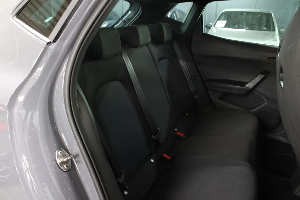 SEAT Ibiza 1.0 EcoTSI FR Anniversary / 6 versn. 115 PK / Pano. / Full led / Apple Carplay / Android auto /