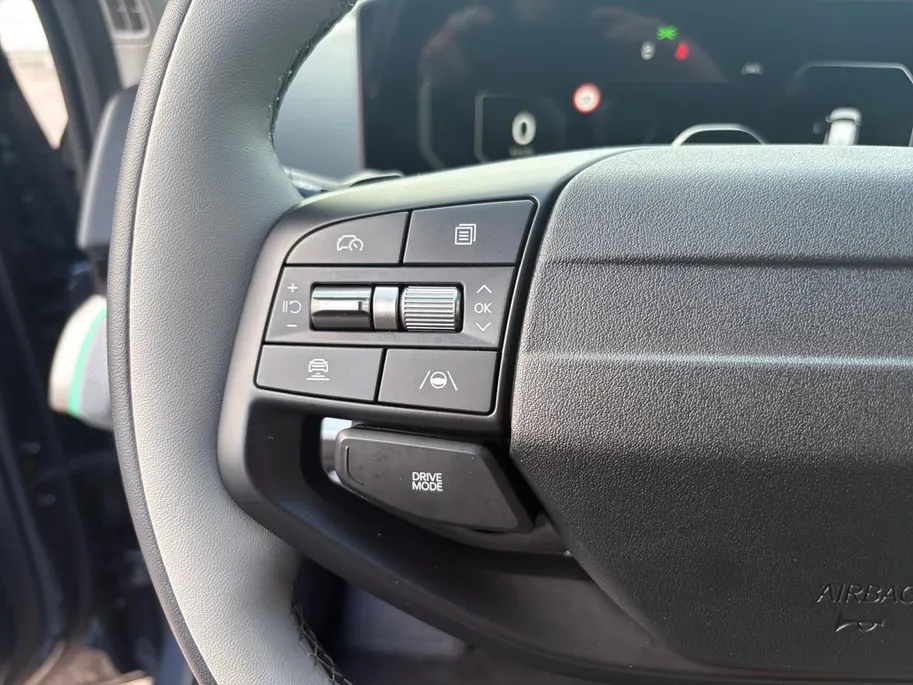 Kia EV4 Plus 81.4 kWh | Achteruitrijcamera | Stoel/stuurverwarming | Apple carplay / Android auto |
