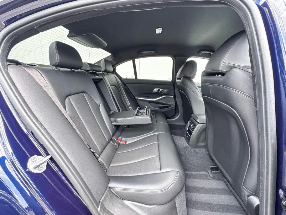 BMW 3 Serie Sedan 318i