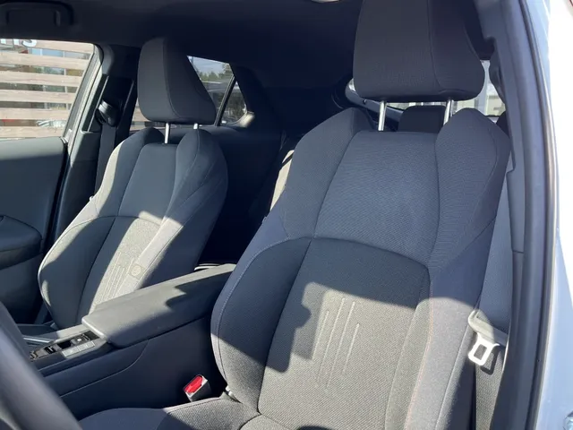 Toyota C-HR 2.0 PHEV 220 Dynamic | Stuur en Stoelverwarming