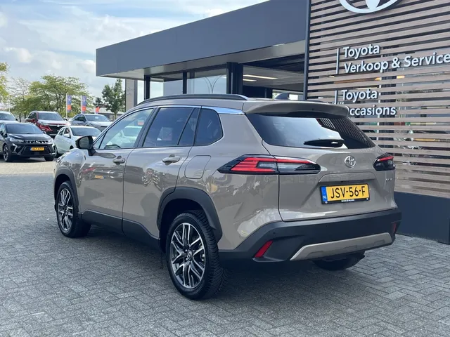 Toyota Corolla Cross Hybrid 140 Dynamic | All Seasons