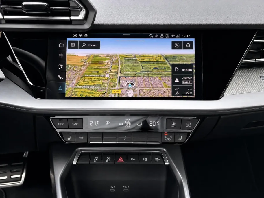 Audi A3 Limousine Advanced edition 30 TFSI 116 PK Limousine · Sonos · Optiekpakket zwart plus · Lichtpakket plus ambient light · MEGA Sale