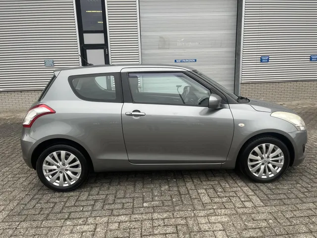 Suzuki Swift 1.2 Exclusive EASSS Meest Luxe uitvoering| Dealer onderhouden|1 jaar garantie!!!| Rijklaarprijs