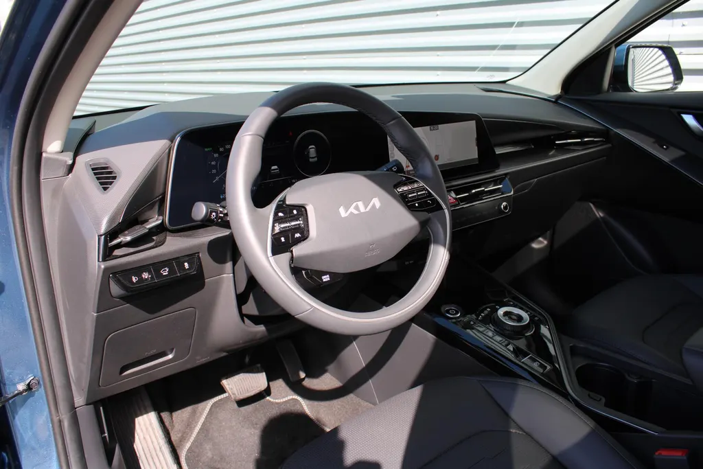 Kia Niro EV DynamicPlusLine 64.8 kWh | Airco | Navi | Camera | Cruise | 17' LM | PDC |