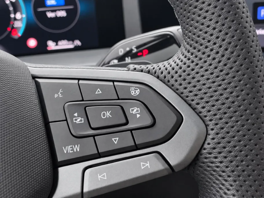 Volkswagen Tayron 1.5 eHybrid 272pk DSG R-Line Edition · Panoramadak · Inklap. Trekhaak · 360 Camera · Matrix LED · Dodehoeksensor · Stuur- & Stoelverwarming · Garantie t/m 16-02-2030 of 100.000km