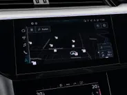 Audi e-tron 55 408pk Quattro S edition 95 kWh · SOH 93,8% · Panoramadak · 360 Camera · Elek. Bestuurdersstoel · Apple/Android Car Play · 22'' Inch ·