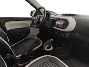 Renault Twingo 0.9 TCe Intens AUTOMAAT NAVI APPLE CARPLAY ANDROID AUTO LM VELGEN 5 DEURS ZEER LEUKE AUTO MET PAS 31000KM DEALER ONDERHOUDEN 1E EIGENAAR