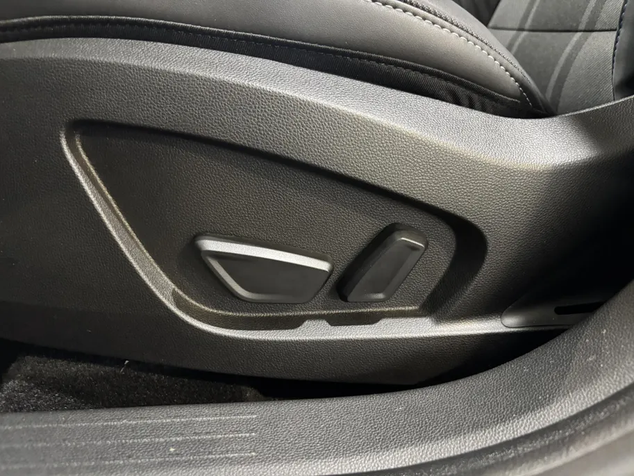 Renault Symbioz 160PK E-Tech Full Hybrid Esprit Alpine Automaat | Harman Kardon Audio | Solarbay Panoramadak | Adaptive Cruise Control | Elektrsiche Achterklep | Stoelverwarming | Climate Control |