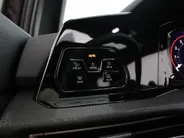Volkswagen Golf 2.0 TSI 245pk DSG GTI · Panoramadak · Camera · Dodehoeksensoren · Matrix LED · Stuur- & Stoelverwarming · Keyless ·