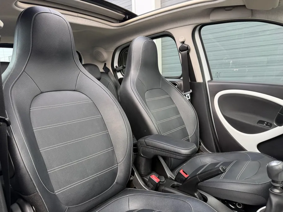 smart Forfour 1.0 Turbo Prime | Zeer nette auto | Open dak | Climate Control | Achteruitrijcamera | Navigatie | Stoelverwarming | Volledig onderhouden |