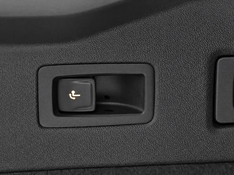 Volkswagen ID.7 Pro Business 286pk 77 kWh · SOH 97,2% · 360 Camera · Head-Up · Alarm · Elek. Trekhaak · Keyless · Elek. Voorstoelen · 20'' Inch · Gratis onderhoud & APK t/m 30-01-2030 · EXTRA INRUILKORTING ·