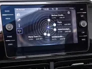 Volkswagen T-Roc Cabrio 1.5 TSI 150pk DSG R-Line · Camera · Apple/Android Car Play · Stoel-& Stuurverwarming · P-Sensoren · 18'' Inch ·