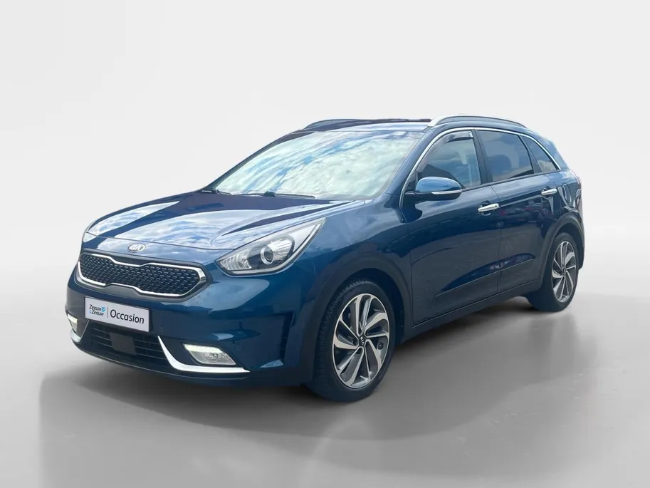Kia Niro 1.6 GDi Hybrid ExecutiveLine | Compleet dealer onderhouden! | Elektrisch verstelbare stoelen incl. geheugenfunctie | Stoelverwarming- en koeling | JBL geluidsinstallatie | Dodehoekassistentie | Achteruitrijcamera | Navi | Climate control