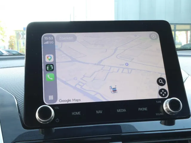 Mitsubishi Eclipse Cross 2.4 PHEV Intense+ Trekhaak | Standkachel | Carplay