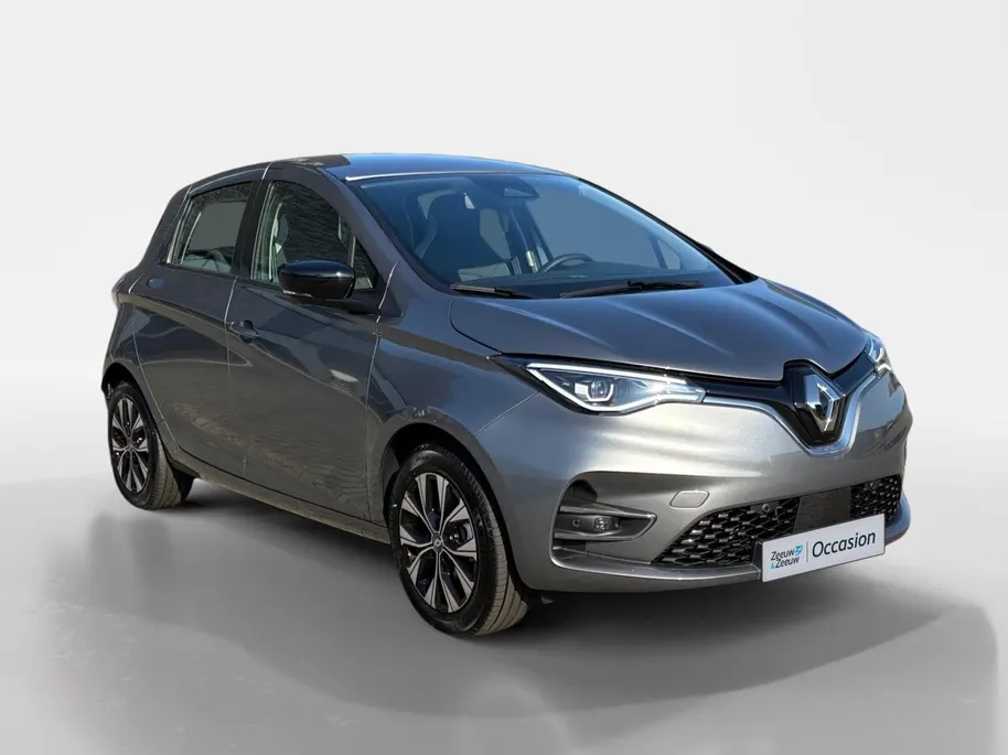 Renault ZOE R135 Evolution 52 kWh Automaat | DEMO | Camera | Parkeersensoren | Apple CarPlay/Android Auto | Climate Control | Full LED | Lichtmetalen Velgen | Digital Cockpit | Cruise Control |