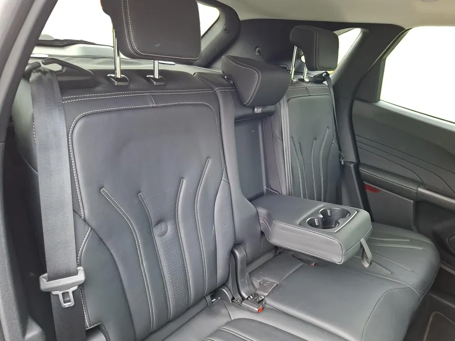 Ford Kuga 2.5 PHEV ST-Line X | Trekhaak | Winterpack | Driver assistancepack | Technologypack | El. Achterklep | Camera v+a | Dodehoekdetectie | Climate control | Leren bekleding | El. verst. bestuurdersstoel | Apple Carplay&Android Auto |