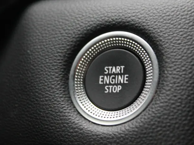 Renault Captur 1.3 TCe 140 Rive Gauche | grootscherm | achteruitrijcamera | navigatie