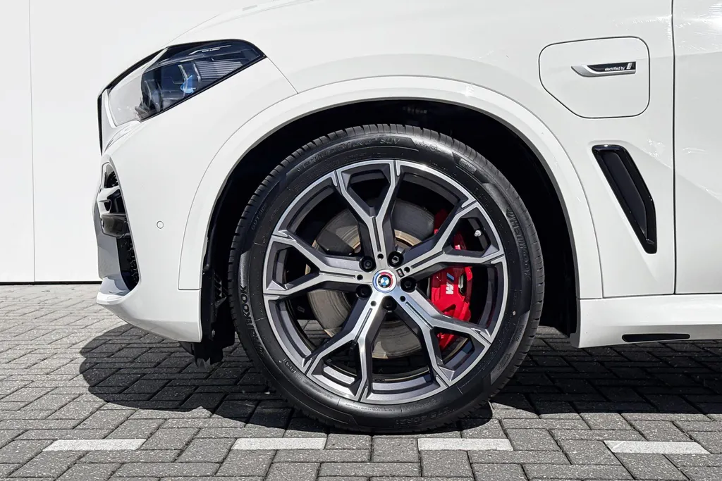 BMW X5 xDrive45e