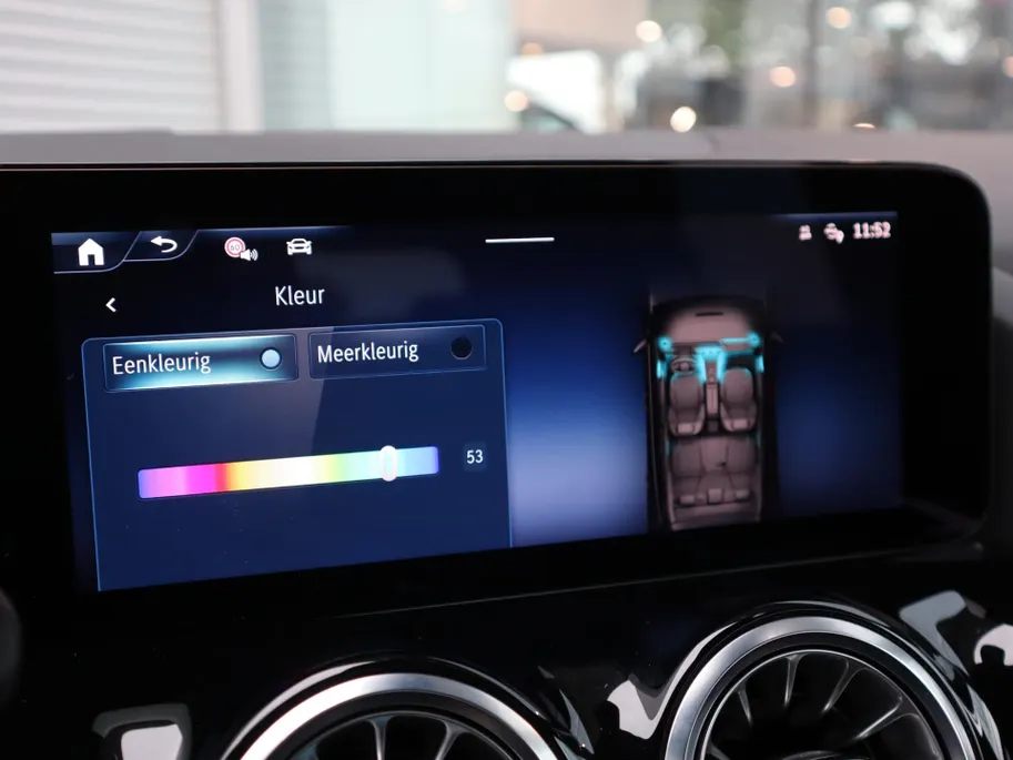 Mercedes-Benz GLA 180 AMG Line l Keyless l Achteruitrij camera l Stoelverwarming