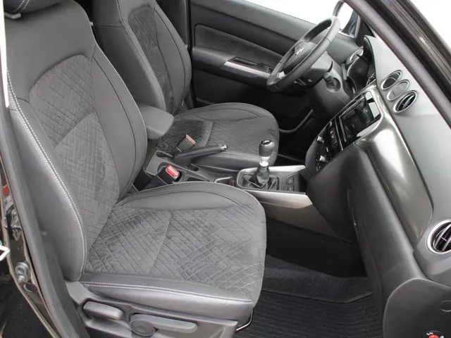Suzuki Vitara 1.4 Boosterjet Style Smart Hybrid | Navi | Panodak | Adap. Cruise | Leder | Lm-Velgen