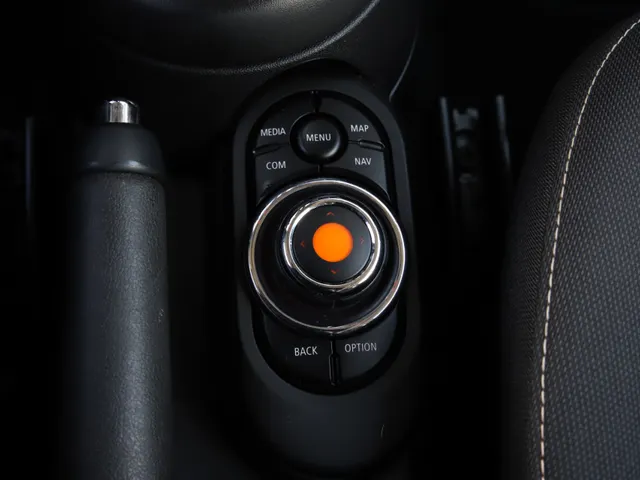 MINI 3-Deurs 1.5 Cooper Pepper AIRCO | CRUISE | APPLE | NAVI | NAP