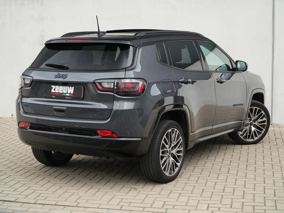 Jeep Compass 4xe 240 PK Hybrid Summit | Pano | Safety | 360cam | 19'