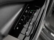 Audi Q6 e-tron edition 83 kWh 252pk · SOH 96,3% · Panoramadak · 360 Camera · Inklap. Trekhaak ·  Luchtvering · Stuur- & Stoelverwarming · Apple/Android Car Play · Garantie t/m 13-07-2030 of 100.000km