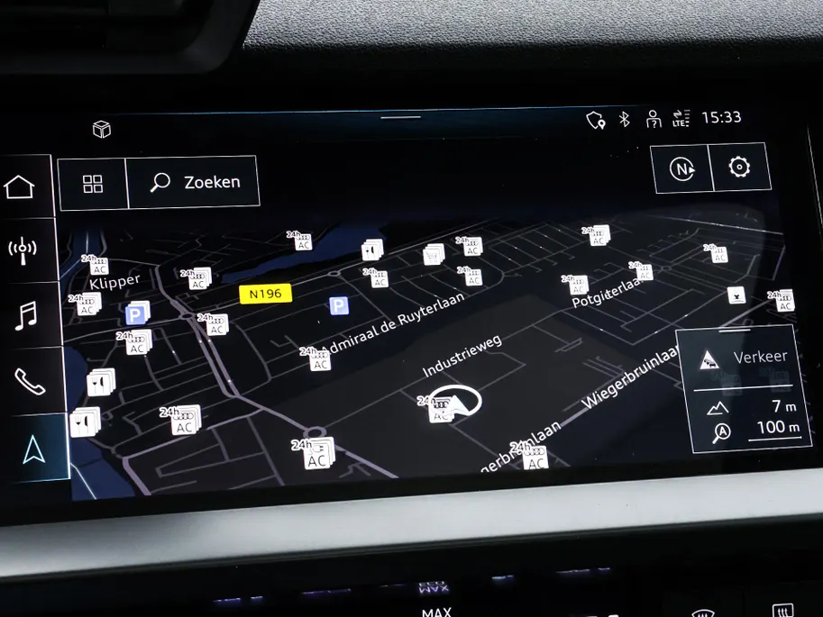 Audi A3 Sportback 40 TFSIe 204pk S-tronic S Edition · Panoramadak · Apple/Android Car Play · Lederen Bekleding · Cruise Control · Navigatie · Stoelverwarming · P-Sensoren · 17'' Inch ·