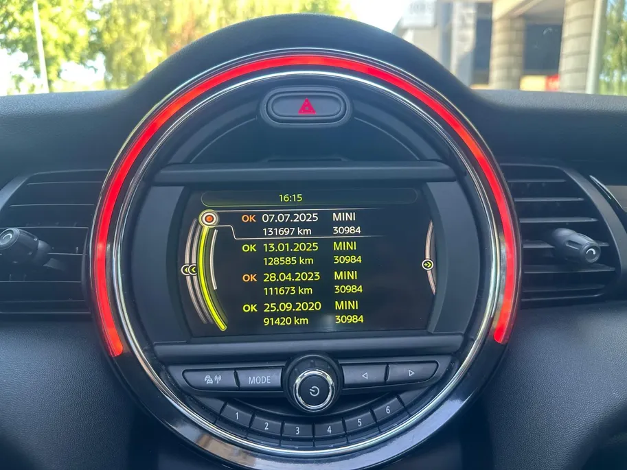 MINI 5-Deurs 1.5 Cooper Business | Pano | Automaat | Cruise | Navi |