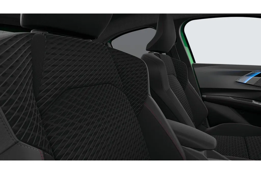 Renault Clio 1.2 TCe 115 techno | OP VOORRAAD!!! OP = OP NU MET €1.000,- INTRODUCTIEVOORDEEL!!!