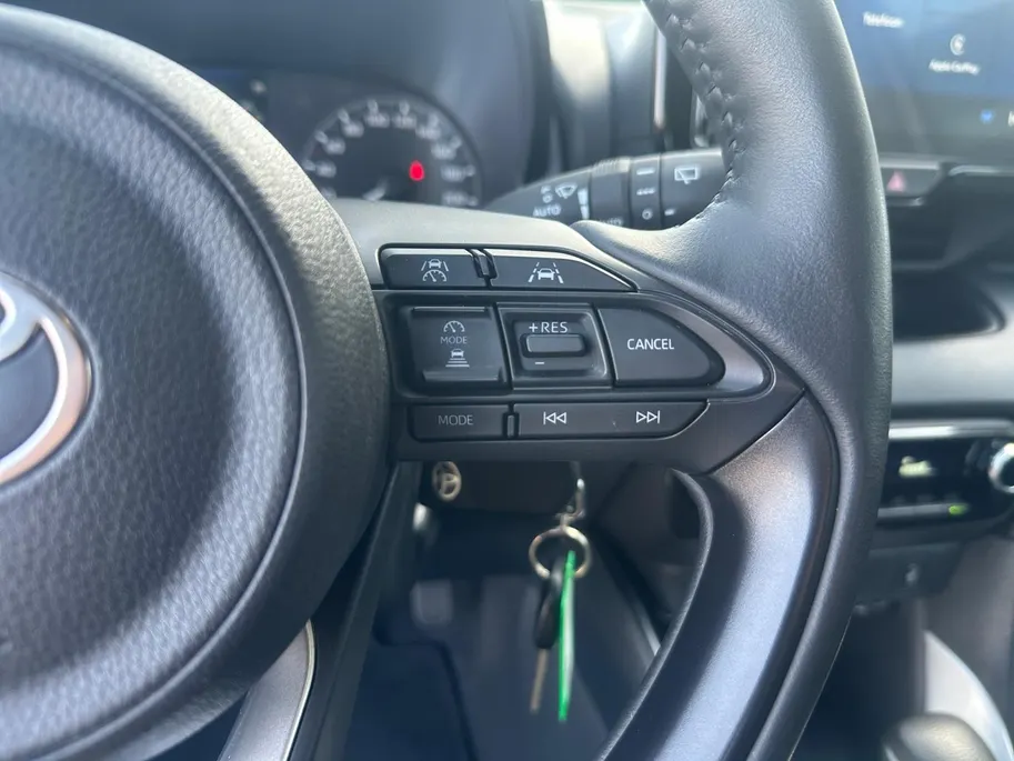 Toyota Yaris 1.5 Hybrid 115 | STUUR-STOEL VERWARMING | CAMERA | APPLE CAR PLAY | GARANTIE |