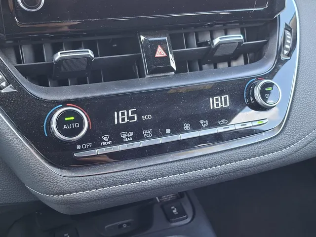 Toyota Corolla Touring Sports 1.8 Hybrid Dynamic AUTOMAAT | rijklaarprijs!!